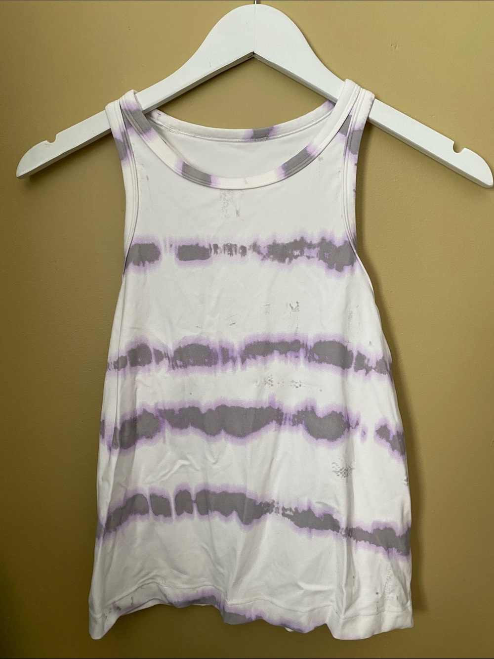 Lululemon Women's Align Tank, Size 6
White Tie-Dye Tank Top with Lavender Stripe